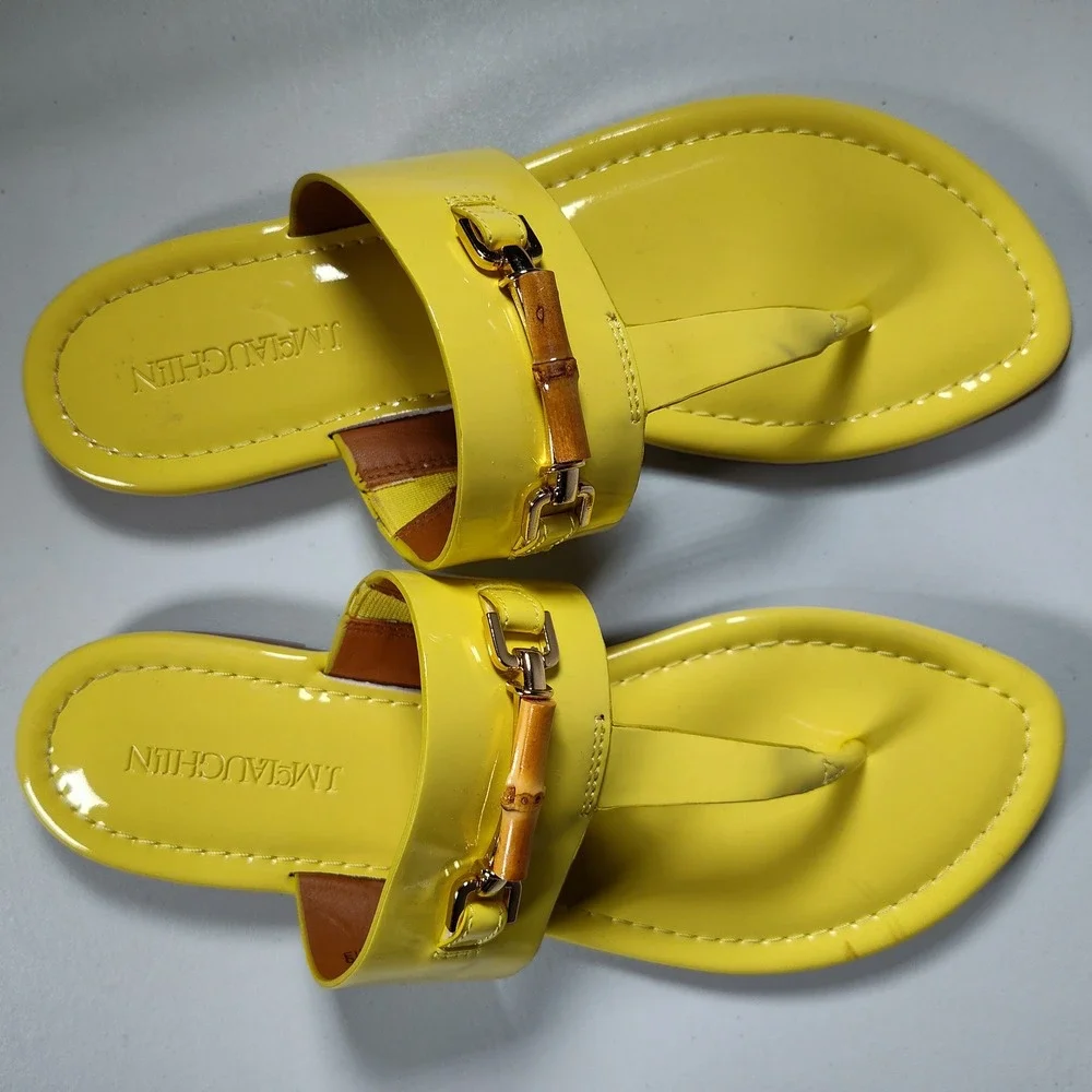 J. McLaughlin Nora Patent Leather Yellow Thong Sandals Flat Slides Womens 9